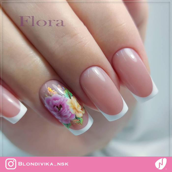 Floral Accent Nail